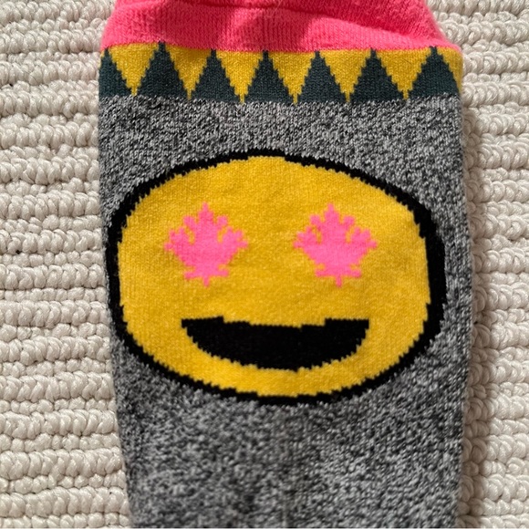 Roots socks - Picture 3 of 3